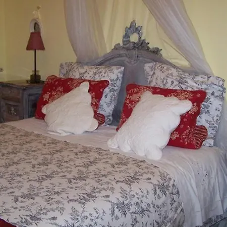 Le De La Madeleine Bed & Breakfast Moissac